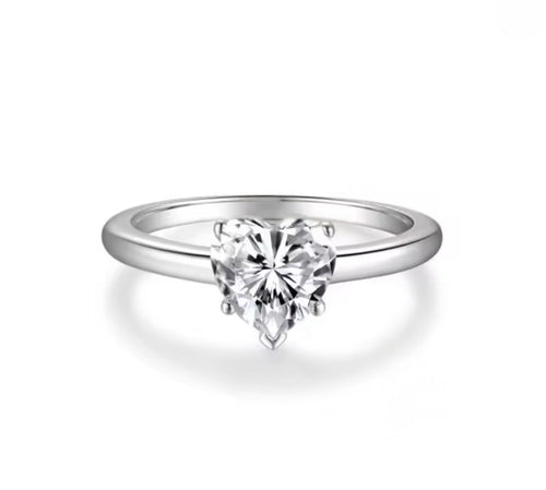 "Amour" Heart Cut Ring