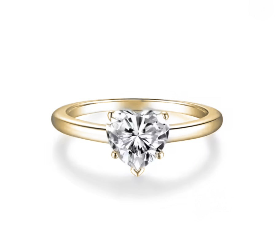 "Amour" Heart Cut Ring