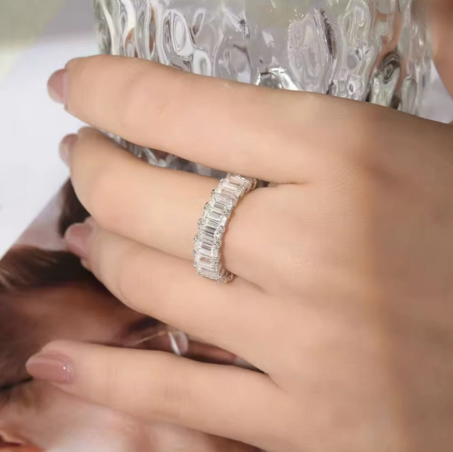 "Gemma" Emerald Cut Band